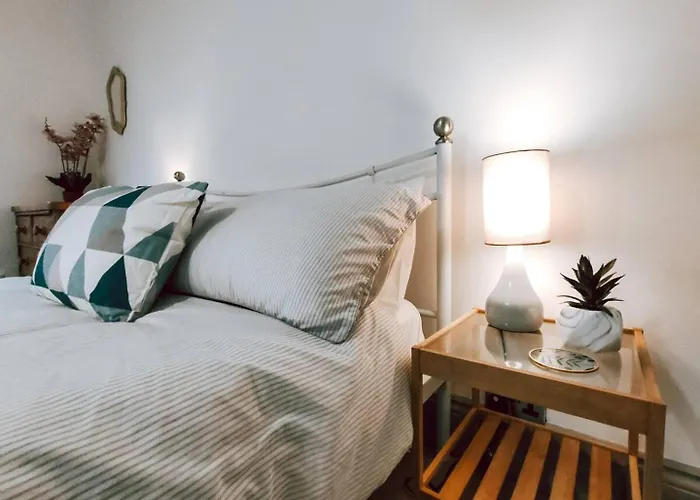 The Twickenham Apartment Near Strawberry Hill