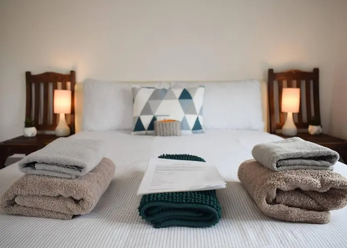 The Twickenham Apartment Near Strawberry Hill
